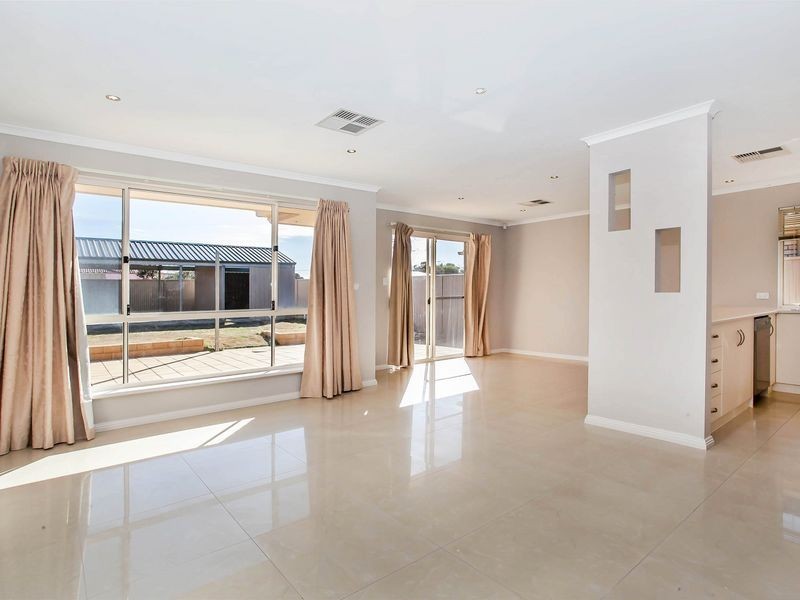 49 Kent Street, Mansfield Park SA 5012