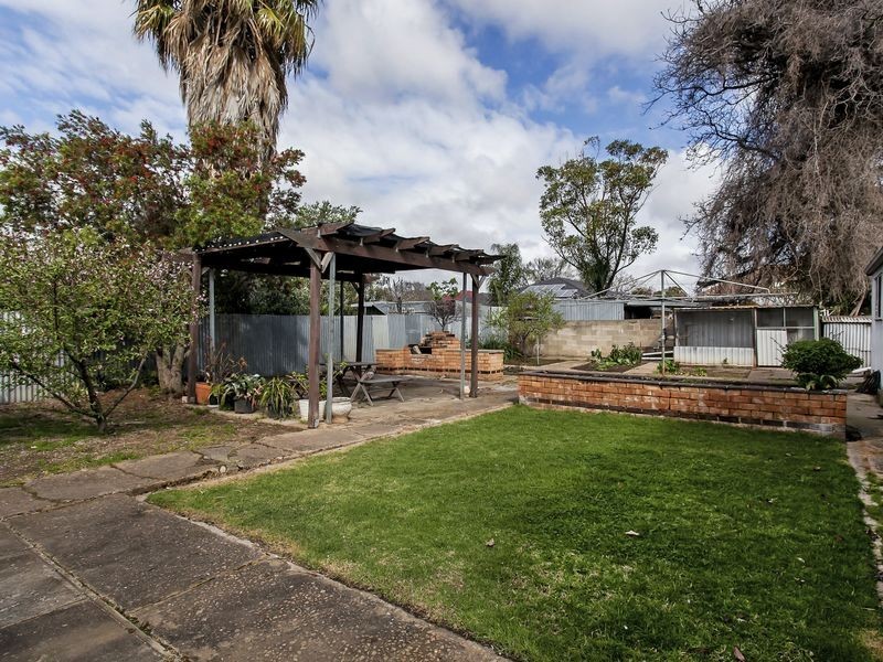 19 Overland Road, Croydon Park SA 5008
