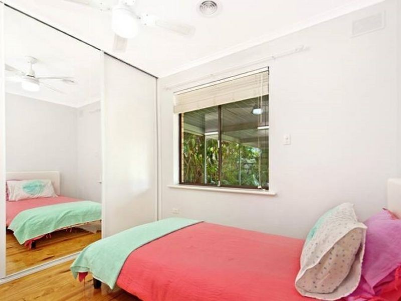 18 Doradus Avenue, St Agnes SA 5097