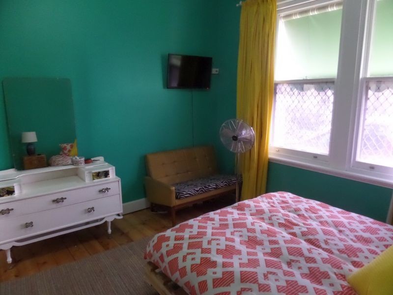 27 Findon Road, Woodville South SA 5011