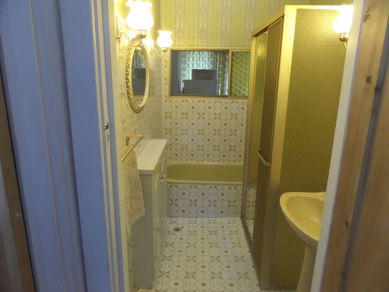 27 Findon Road, Woodville South SA 5011