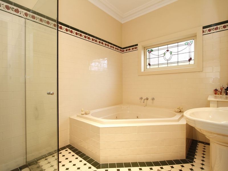 2 Seventh Avenue, Cheltenham SA 5014