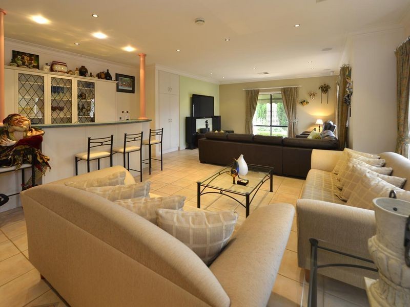 27 St James Boulevard, Brompton SA 5007