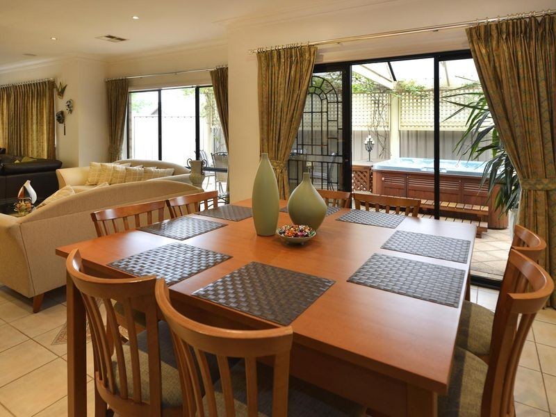 27 St James Boulevard, Brompton SA 5007