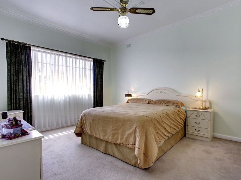 4 Collins Street, Pennington SA 5013