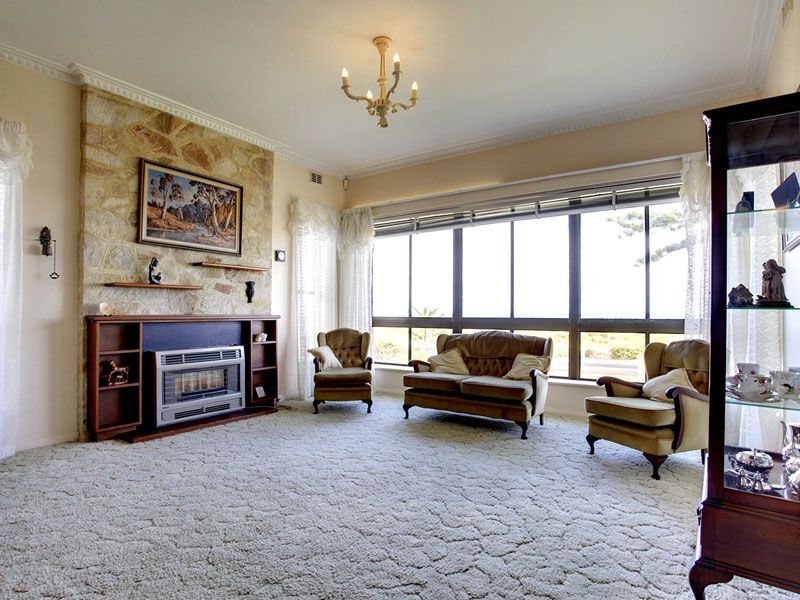 215 Lady Gowrie Drive, Largs Bay SA 5016