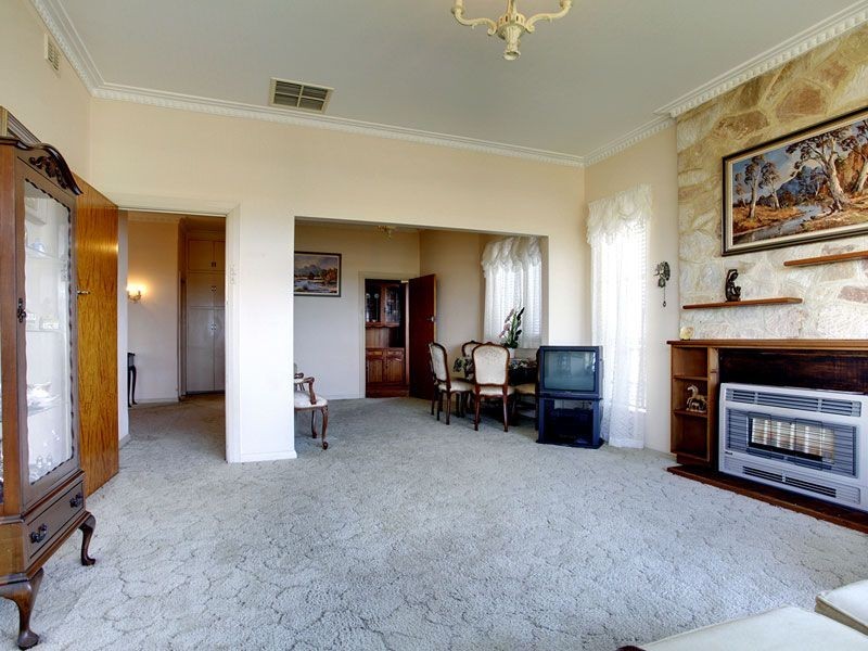215 Lady Gowrie Drive, Largs Bay SA 5016