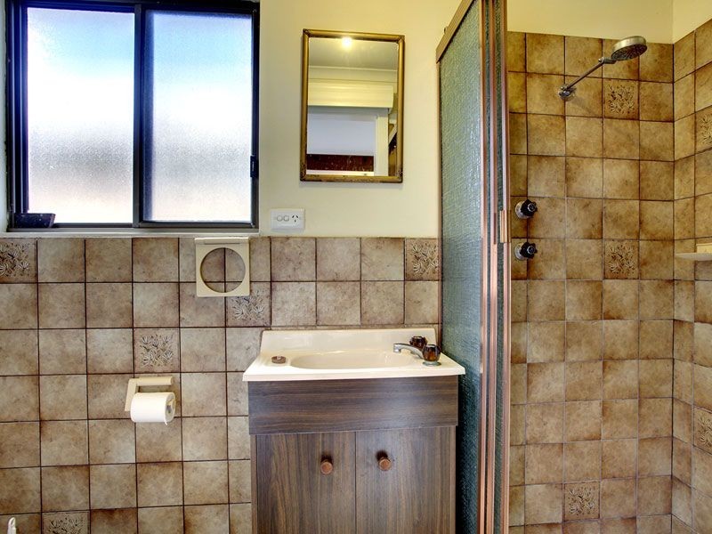 215 Lady Gowrie Drive, Largs Bay SA 5016