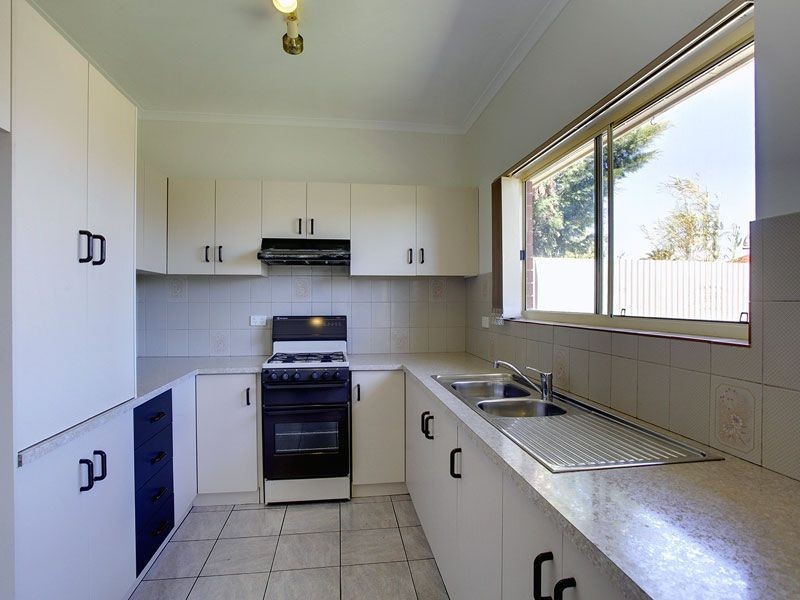 5A Fleming Street, Mansfield Park SA 5012