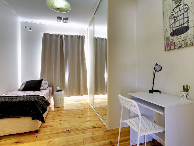 15 Jeanes Street, Beverley SA 5009