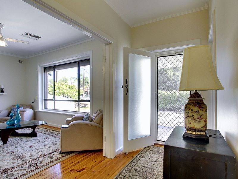 15 Jeanes Street, Beverley SA 5009