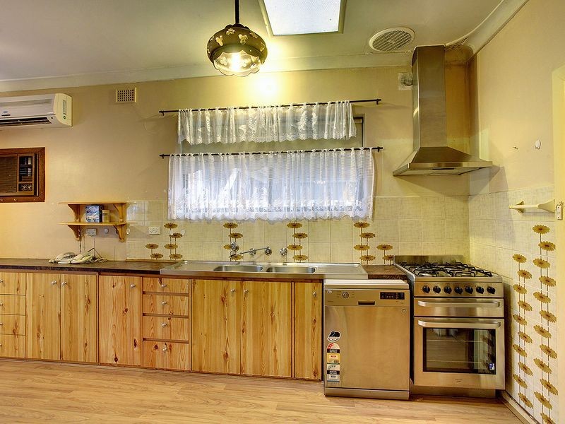 31 Muller Road, Hampstead Gardens SA 5086