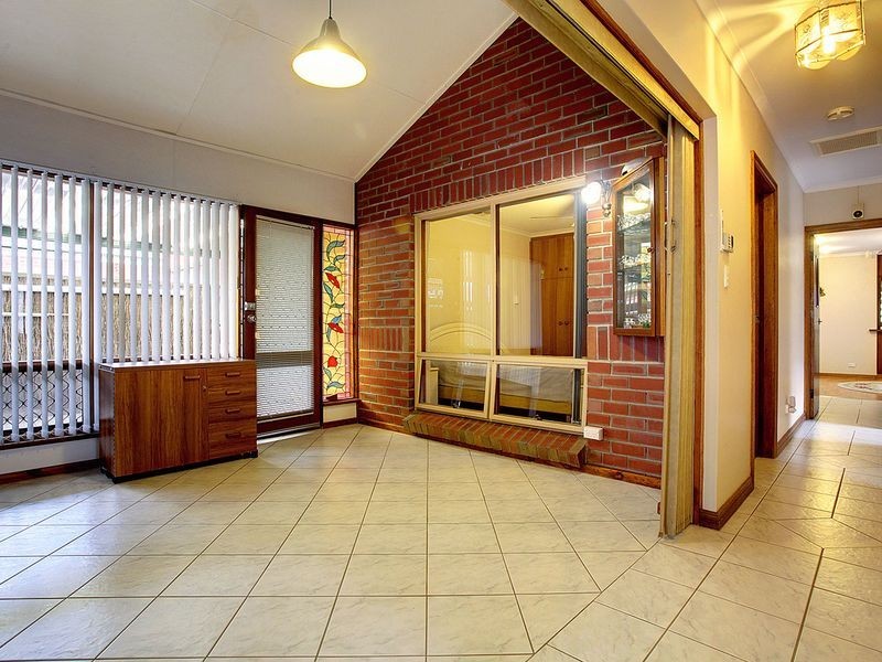 2/9 Sea Lake Court, West Lakes SA 5021