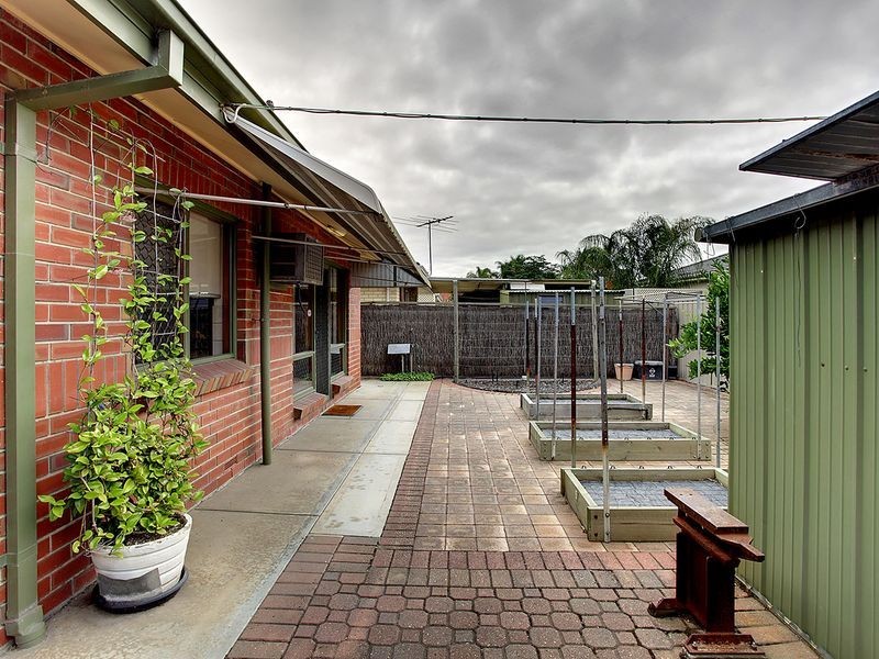 2/9 Sea Lake Court, West Lakes SA 5021