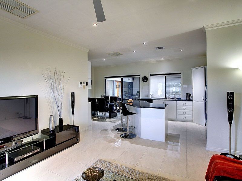 11 McCole Circuit, Allenby Gardens SA 5009