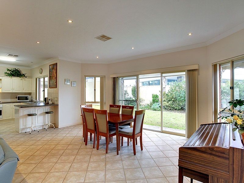64 Rutland Avenue, Lockleys SA 5032