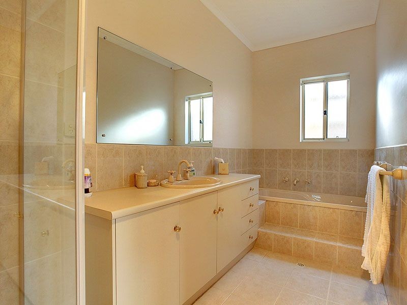 64 Rutland Avenue, Lockleys SA 5032