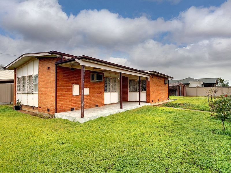17 Dudley Street, Mansfield Park SA 5012