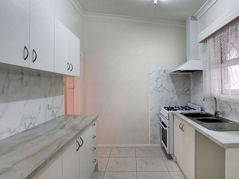 17 Dudley Street, Mansfield Park SA 5012