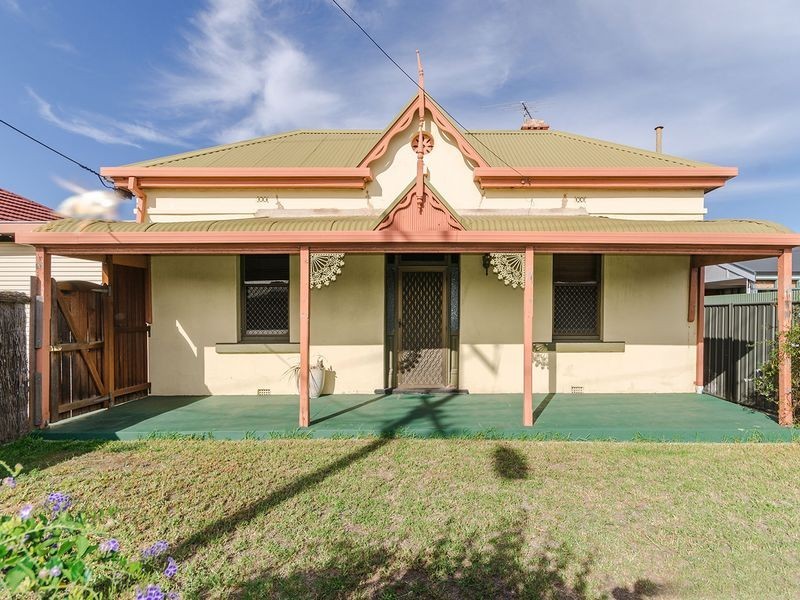 89 Findon Road, Woodville South SA 5011