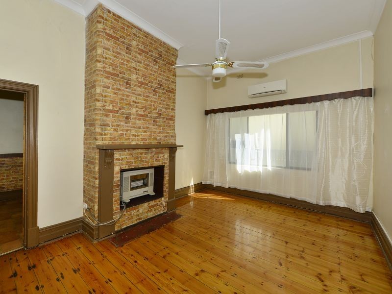 22 Robert Street, Croydon SA 5008