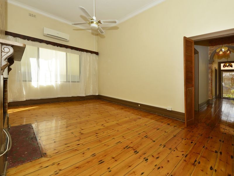 22 Robert Street, Croydon SA 5008