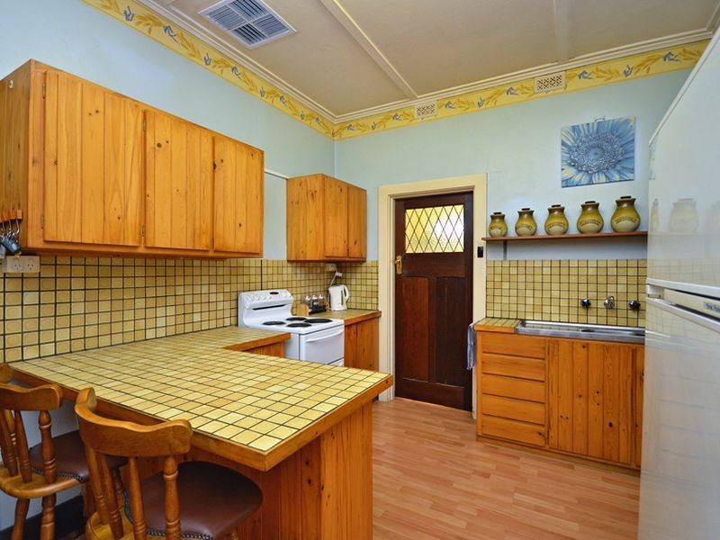 2 Railway Terrace, Cheltenham SA 5014