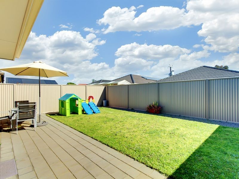 16 Yellow Gum Avenue, Athol Park SA 5012