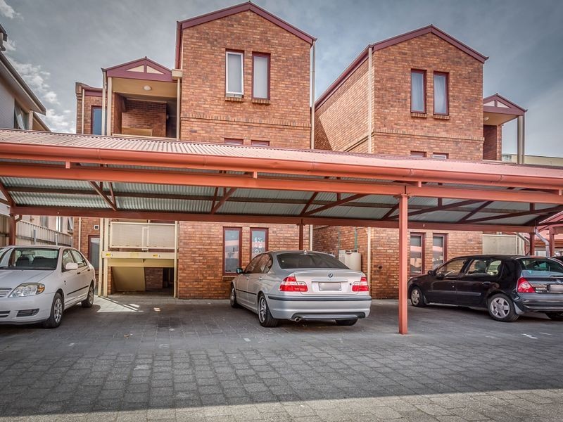 6/11 Royal Place, Adelaide SA 5000