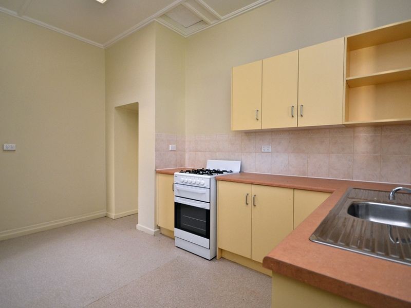 19 Sinclair Square, Pennington SA 5013