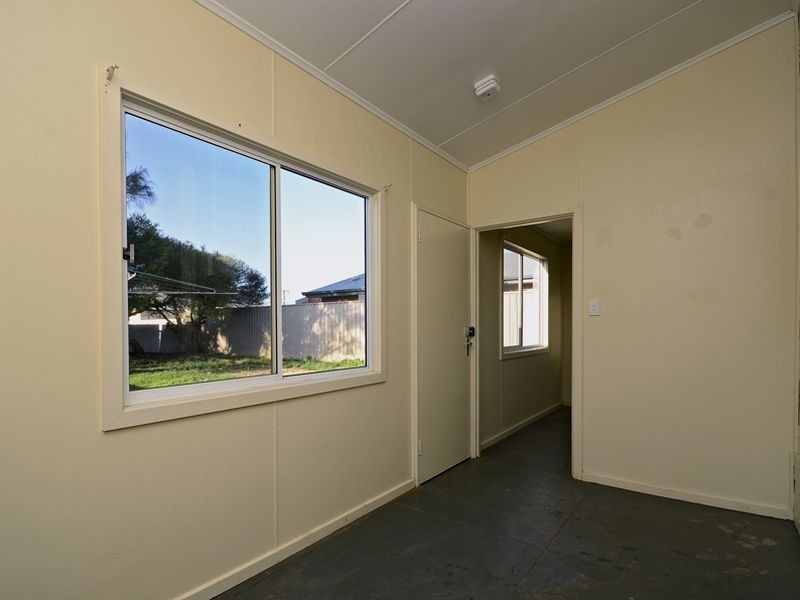 19 Sinclair Square, Pennington SA 5013