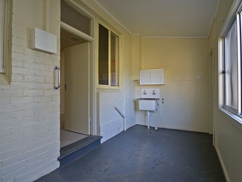 19 Sinclair Square, Pennington SA 5013