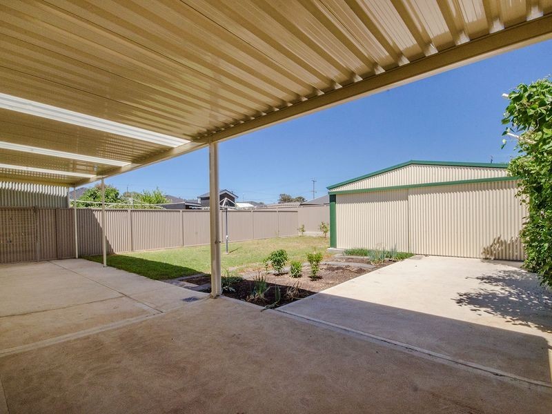 68 Fleming Crescent, Mansfield Park SA 5012