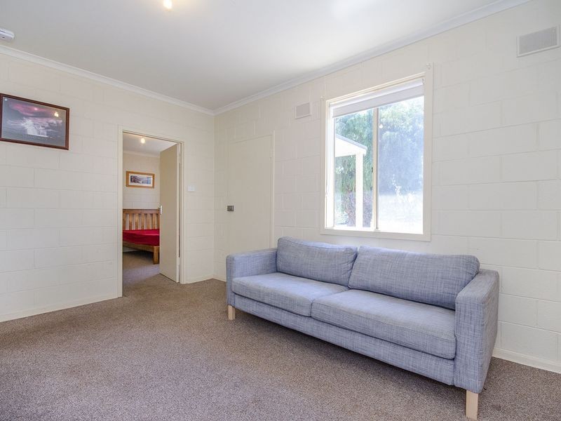 68 Fleming Crescent, Mansfield Park SA 5012