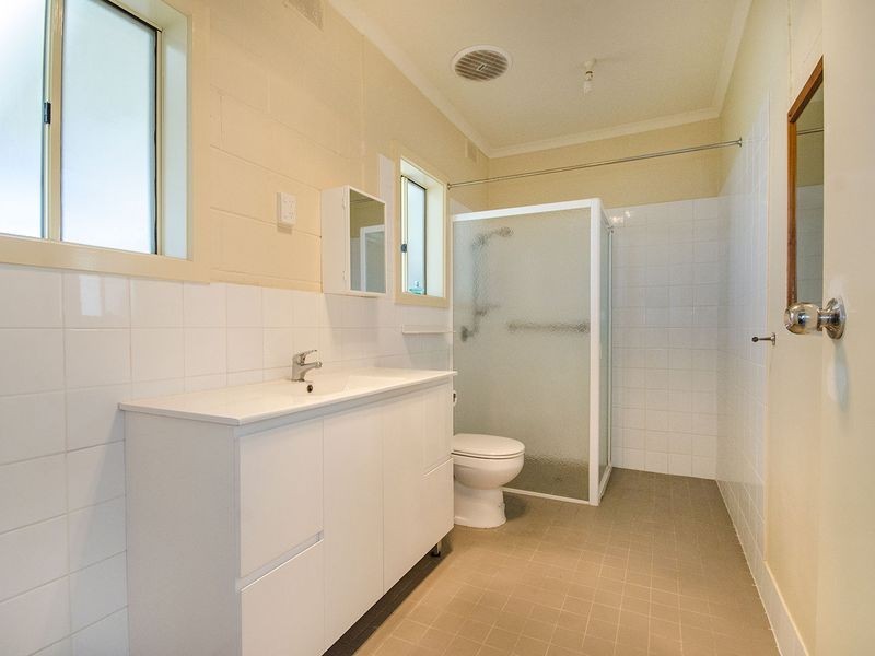 68 Fleming Crescent, Mansfield Park SA 5012