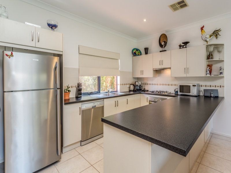 2/213 Findon Road, Findon SA 5023