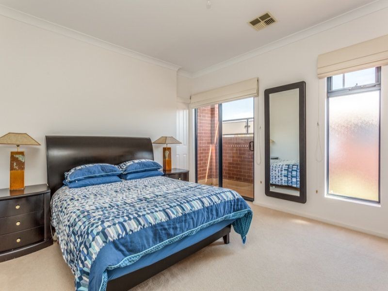 2/213 Findon Road, Findon SA 5023