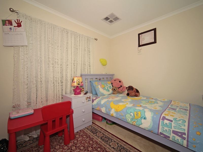 19 Kent Street, Mansfield Park SA 5012