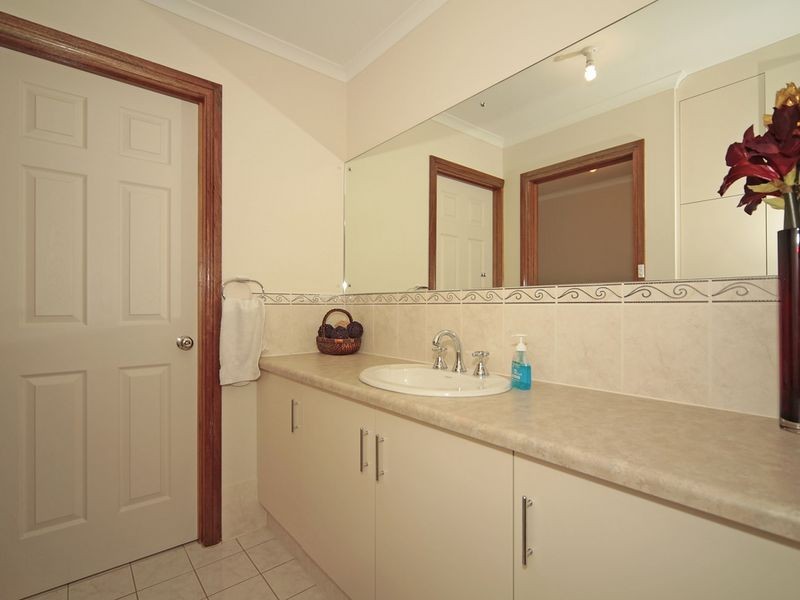 19 Kent Street, Mansfield Park SA 5012