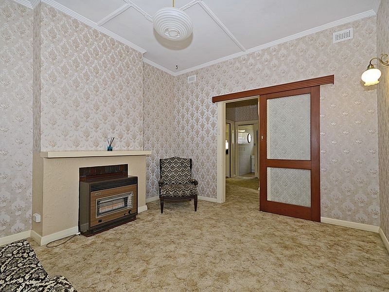 3 Lister Crescent, Woodville South SA 5011