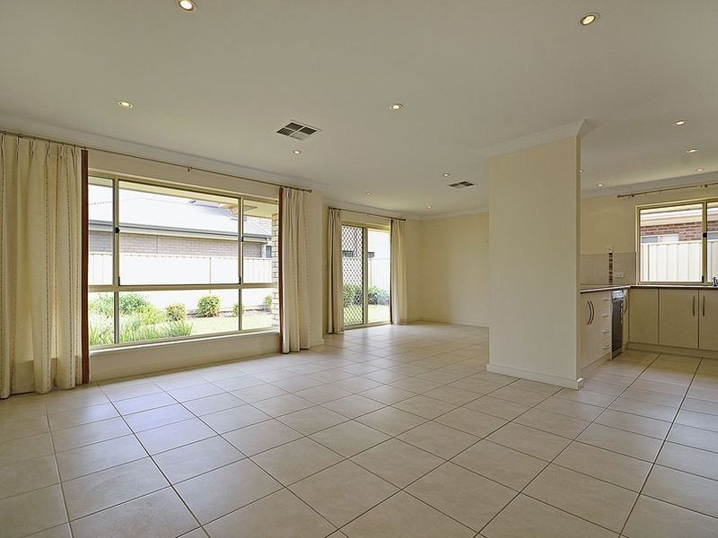 13 The Boulevard, Parafield Gardens SA 5107