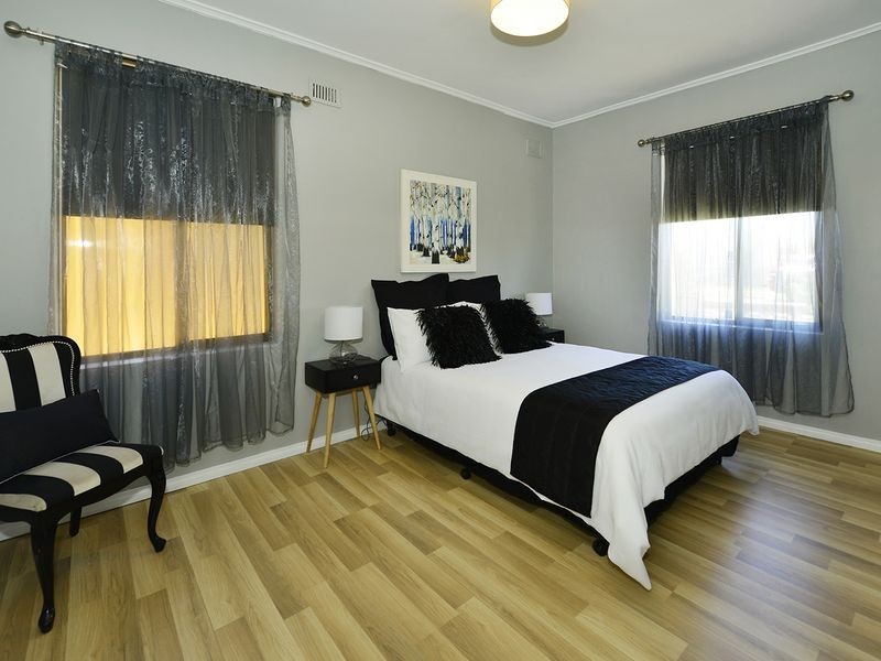 7 Fife Street, Woodville South SA 5011