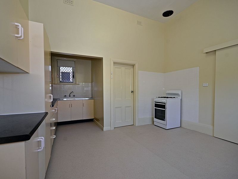 82 Roberts Street, Birkenhead SA 5015