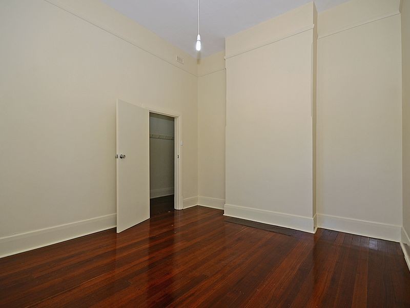 82 Roberts Street, Birkenhead SA 5015