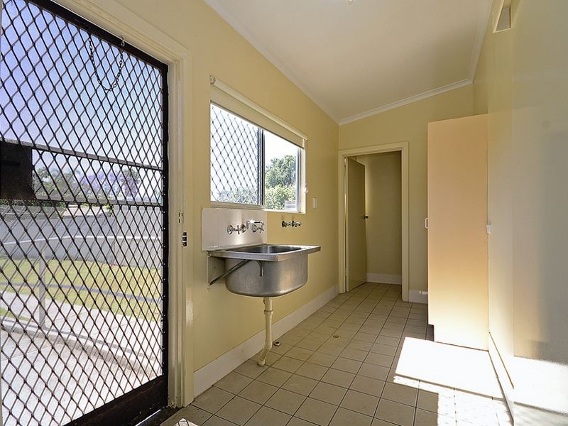 82 Roberts Street, Birkenhead SA 5015