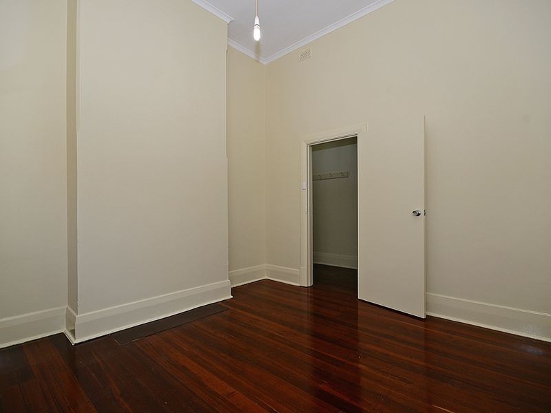 82 Roberts Street, Birkenhead SA 5015