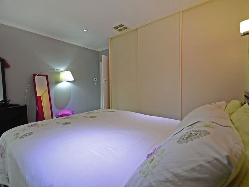 8 Avis Court, Valley View SA 5093