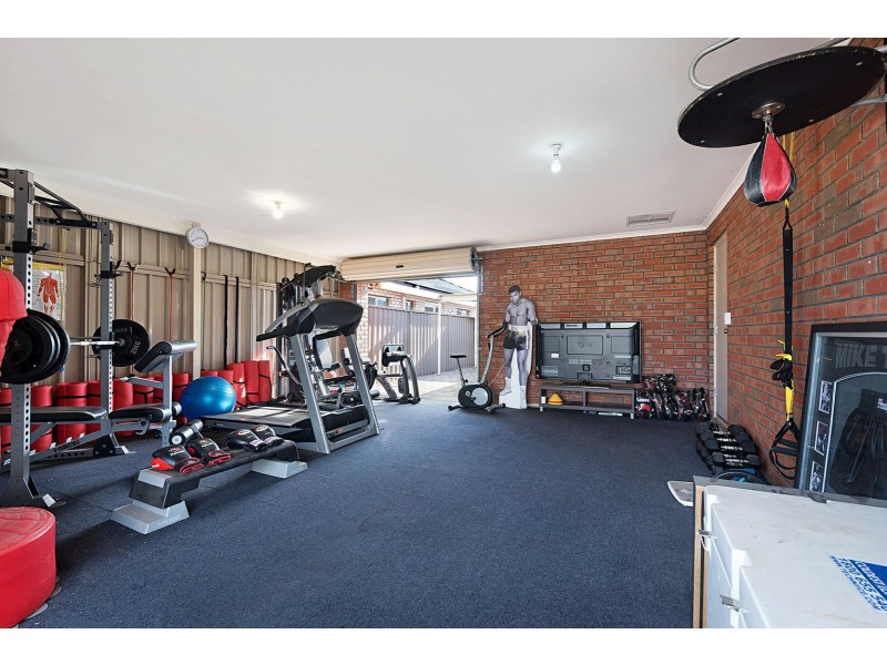 12 Carmine Court, Parafield Gardens SA 5107