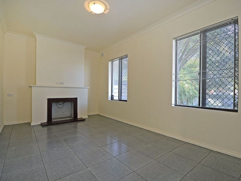 32 Second Avenue, Woodville Gardens SA 5012