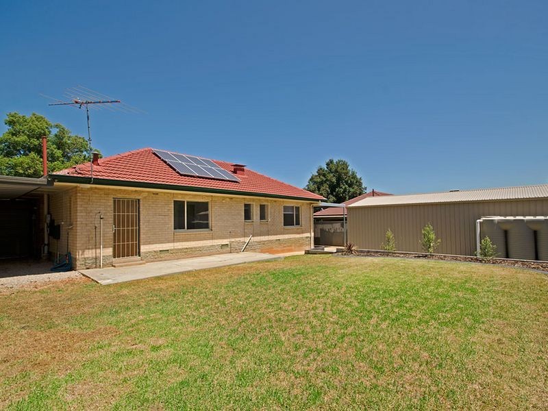 16 Frank Street, Para Hills SA 5096